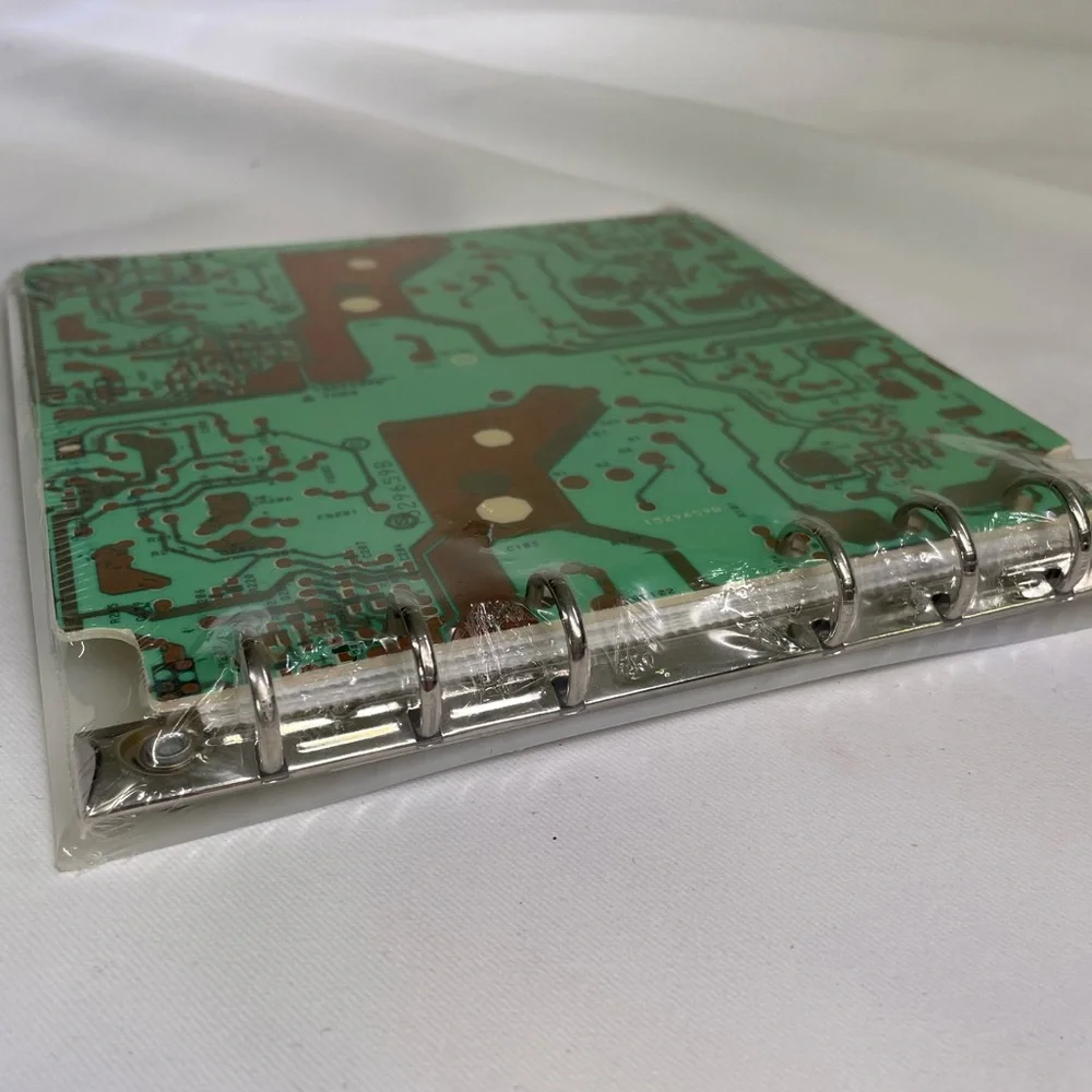 NWOT circuit board 6-ring mystery notebook / cd binder